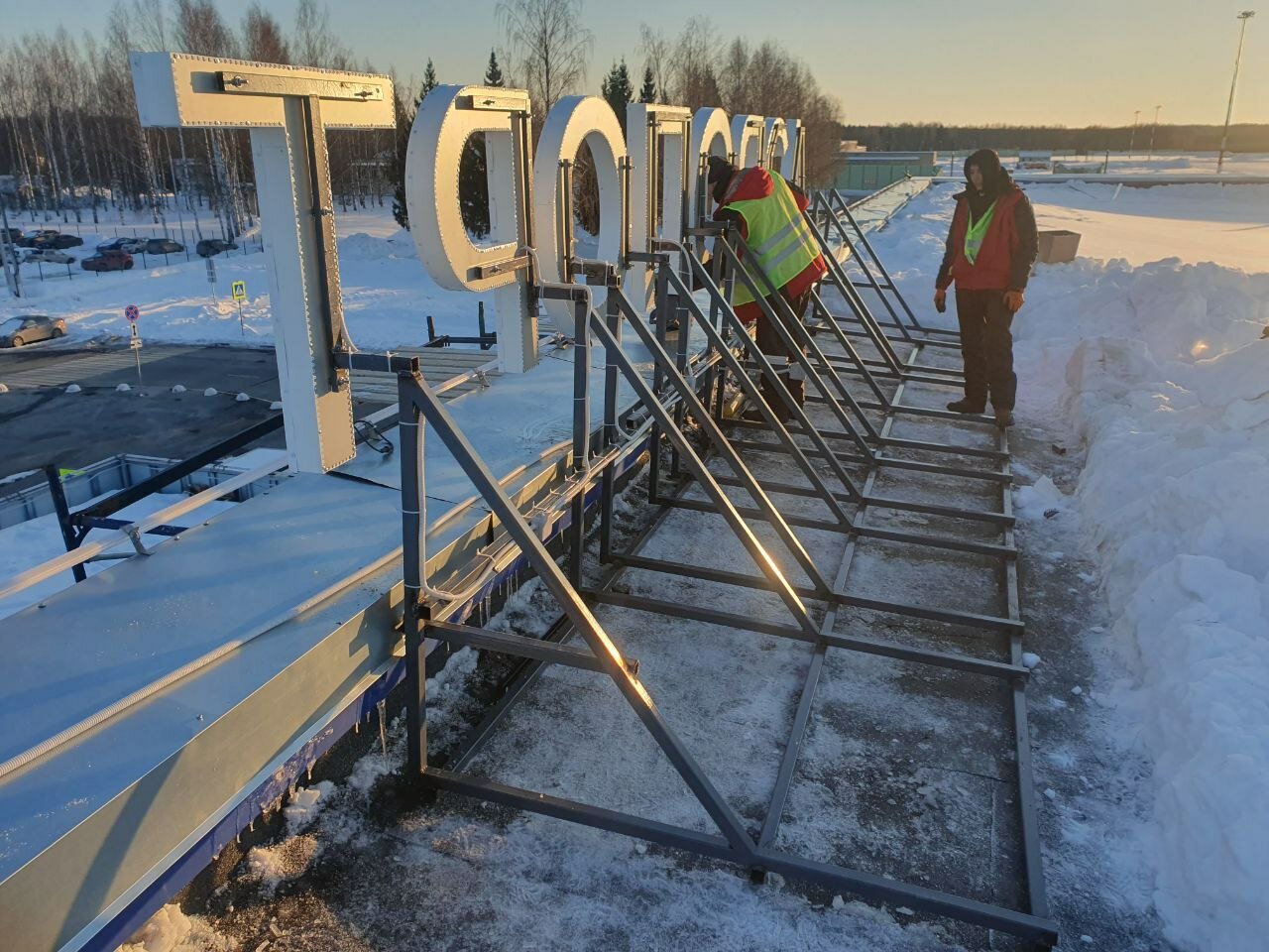 крышная рекламная конструкция, крышная установка, крышная конструкция, лайер крышные конструкции, крышно