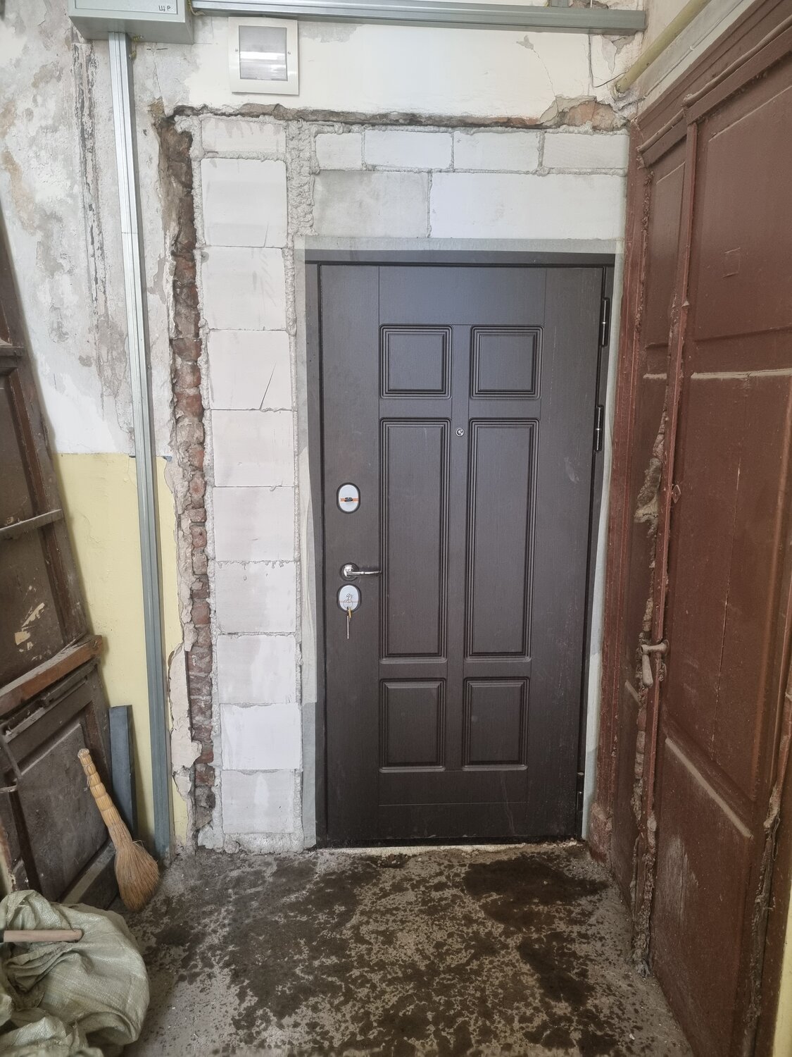 дверь, входная дверь, двери бу, входная металлическая дверь, железная дверь