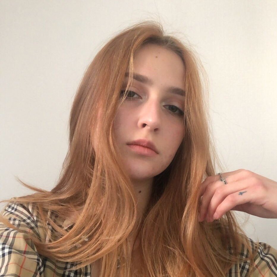 Анна Добровольская