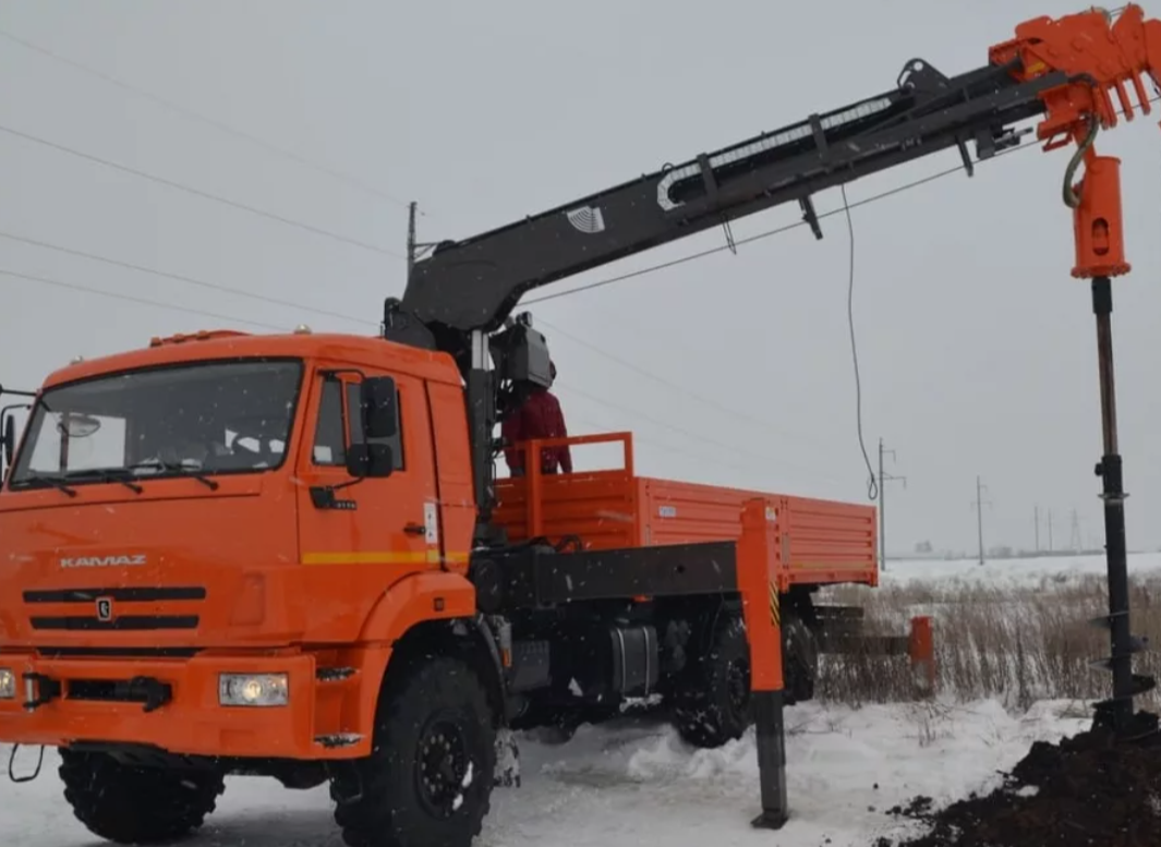 камаз 43118 ямобур, камаз 43118 с кму, бурильно крановая машина на камаз 43118, камаз кму, камаз 43118 с кму с буром
