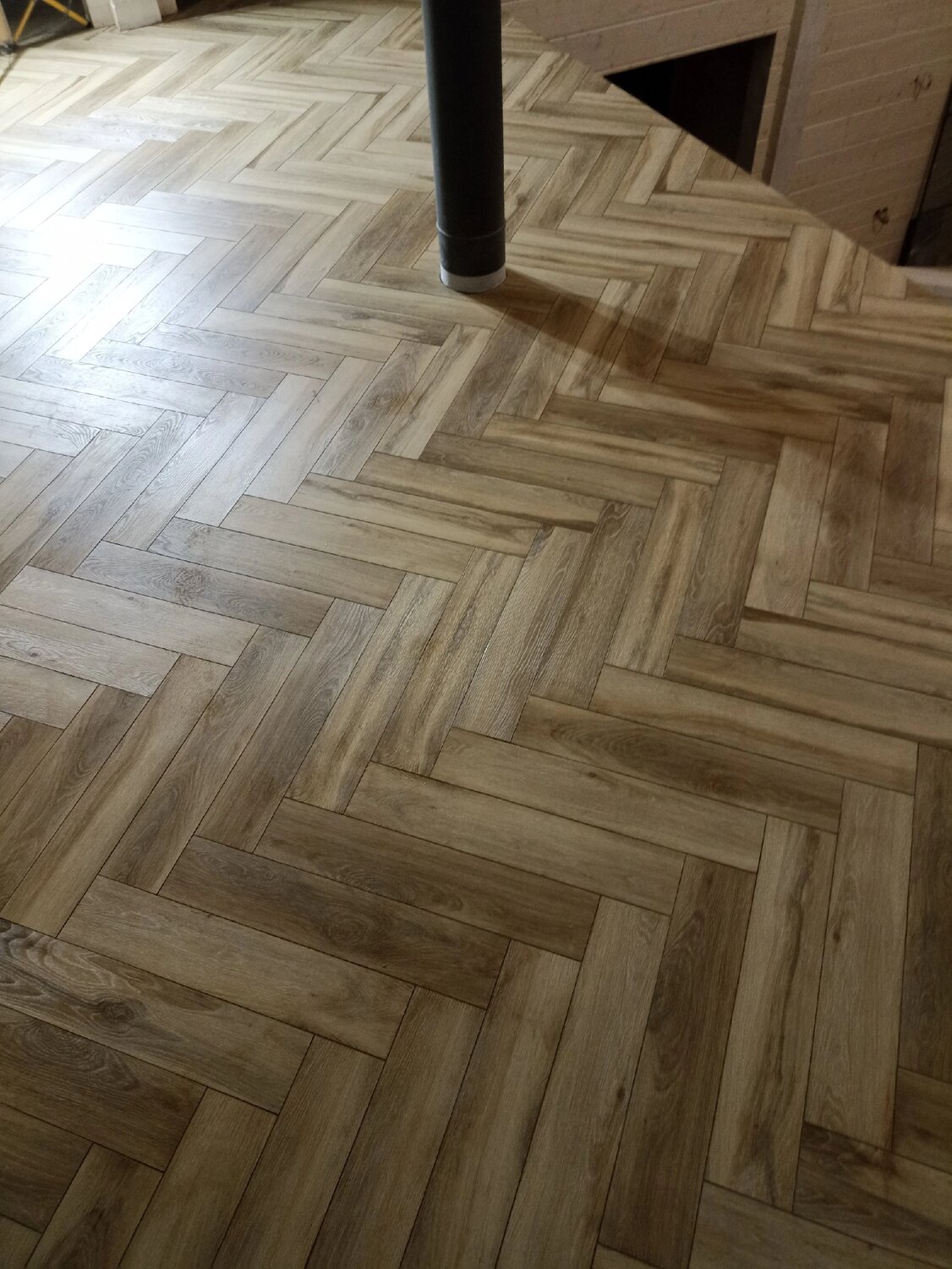 укладка ламината елочкой, паркет елочка, herringbone ламинат елочка, укладка елочкой, ламинат елочка