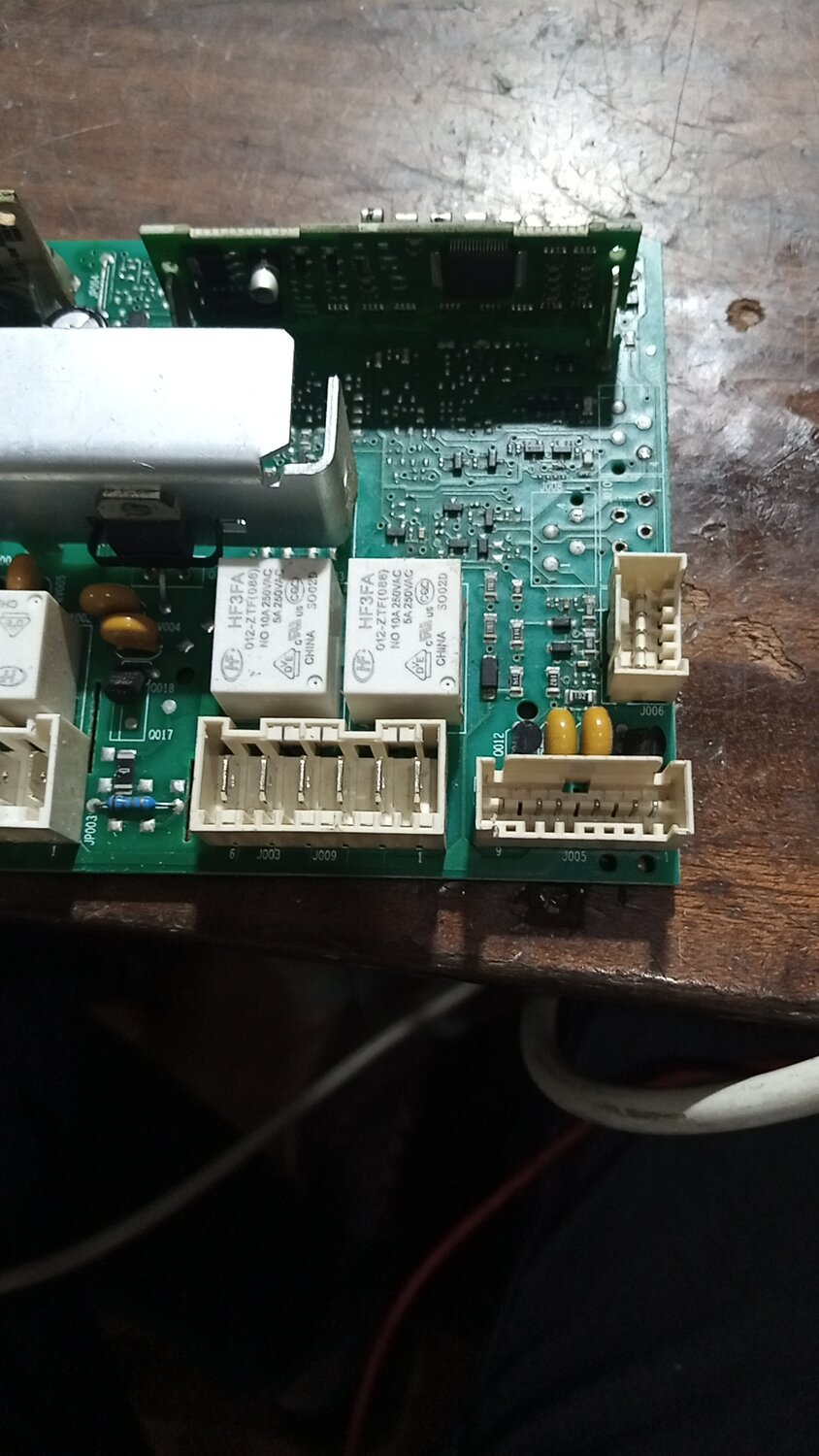 блок управления стиральной машиной indesit, модуль управления стиральной машины индезит, модуль управления для стиральной машины indesit, плата управления для стиральной машины indesit, электронный модуль стиральной машины индезит