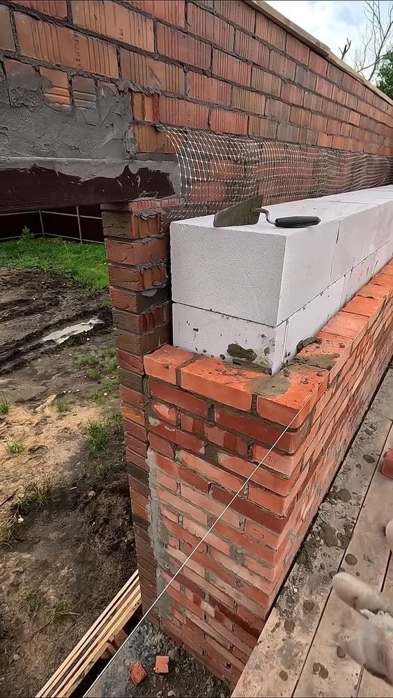 кладка стен из кирпича, кладка кирпич, кладка облицовочного кирпича, базальтовая сетка кладочная для газоблока, облицовка газобетона кирпичом