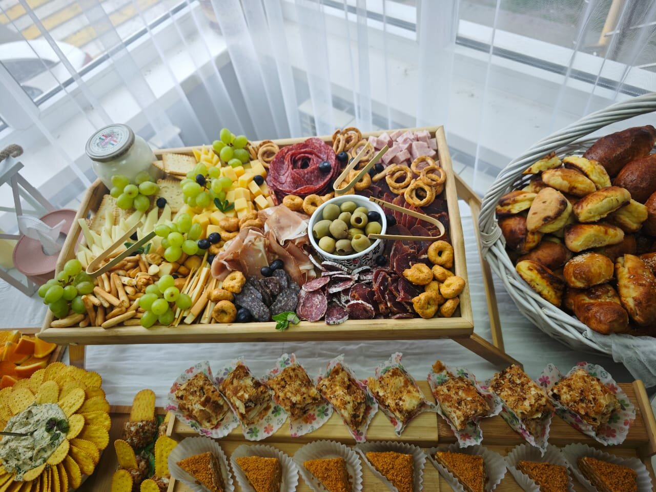 еда, закуска, стол для фуршета, стол с закусками, еда стол