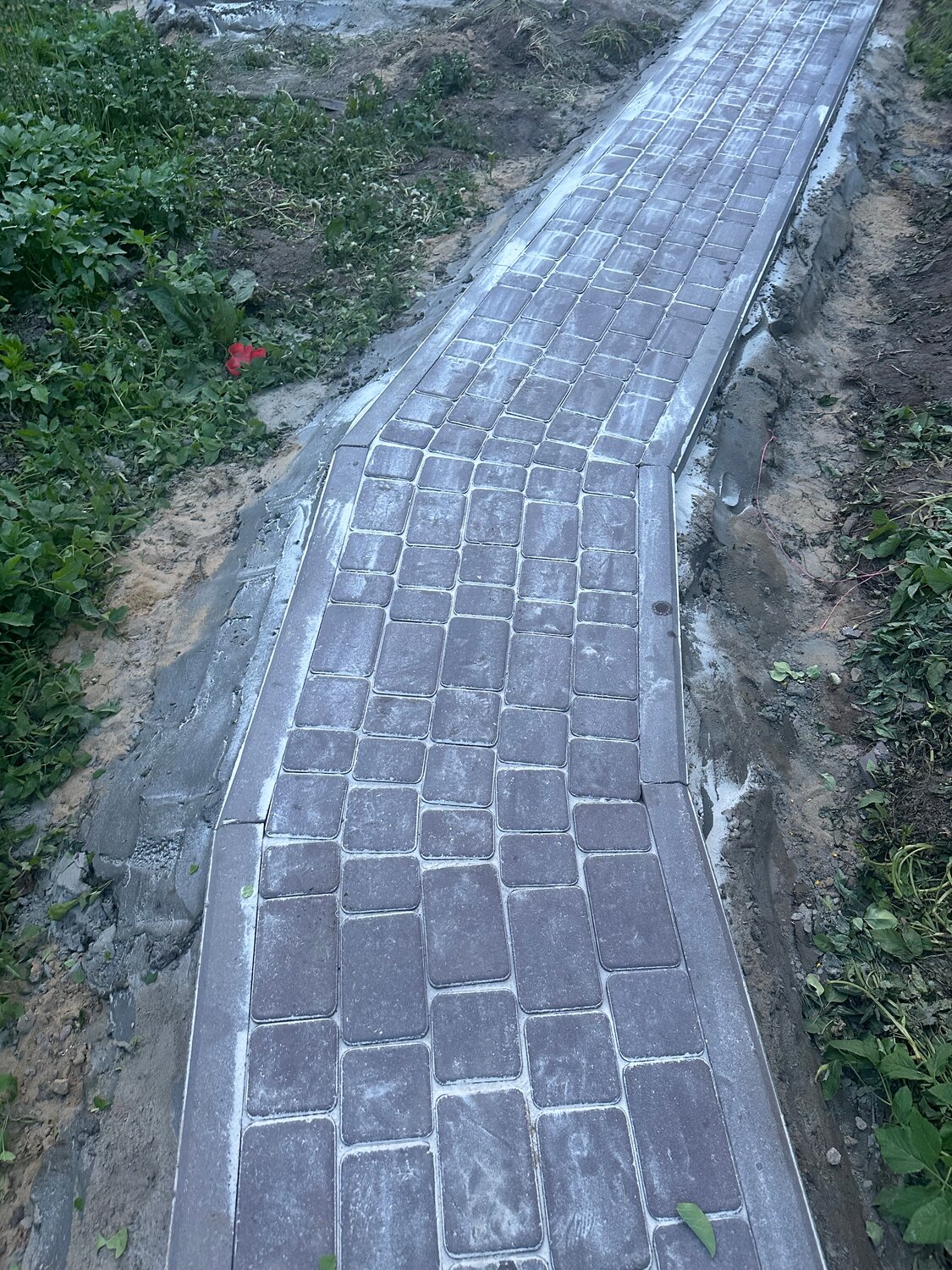 тротуарная плитка, тротуарная плитка укладка, брусчатка, брусчатка тротуарная, тротуарная дорожка