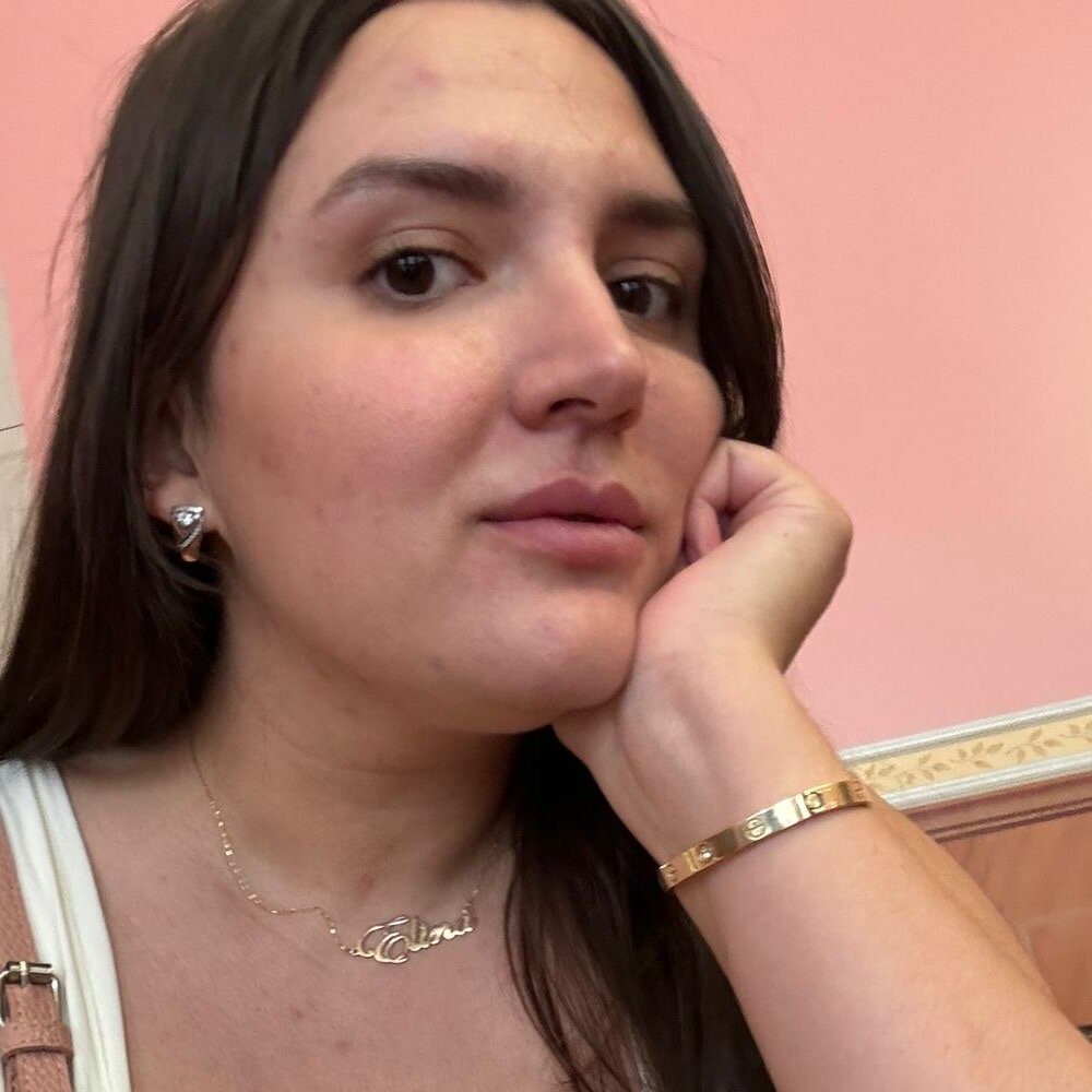 Элина Салахова