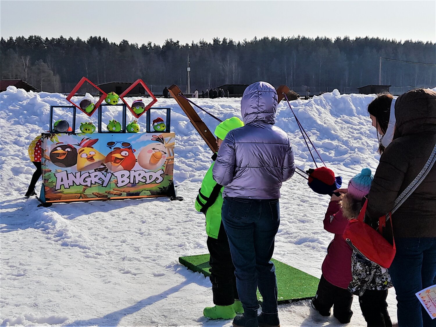 рогатка энгри бердз аттракцион, аттракцион angry birds, игра angry birds, рогатка angry birds, рогатка энгри бердз