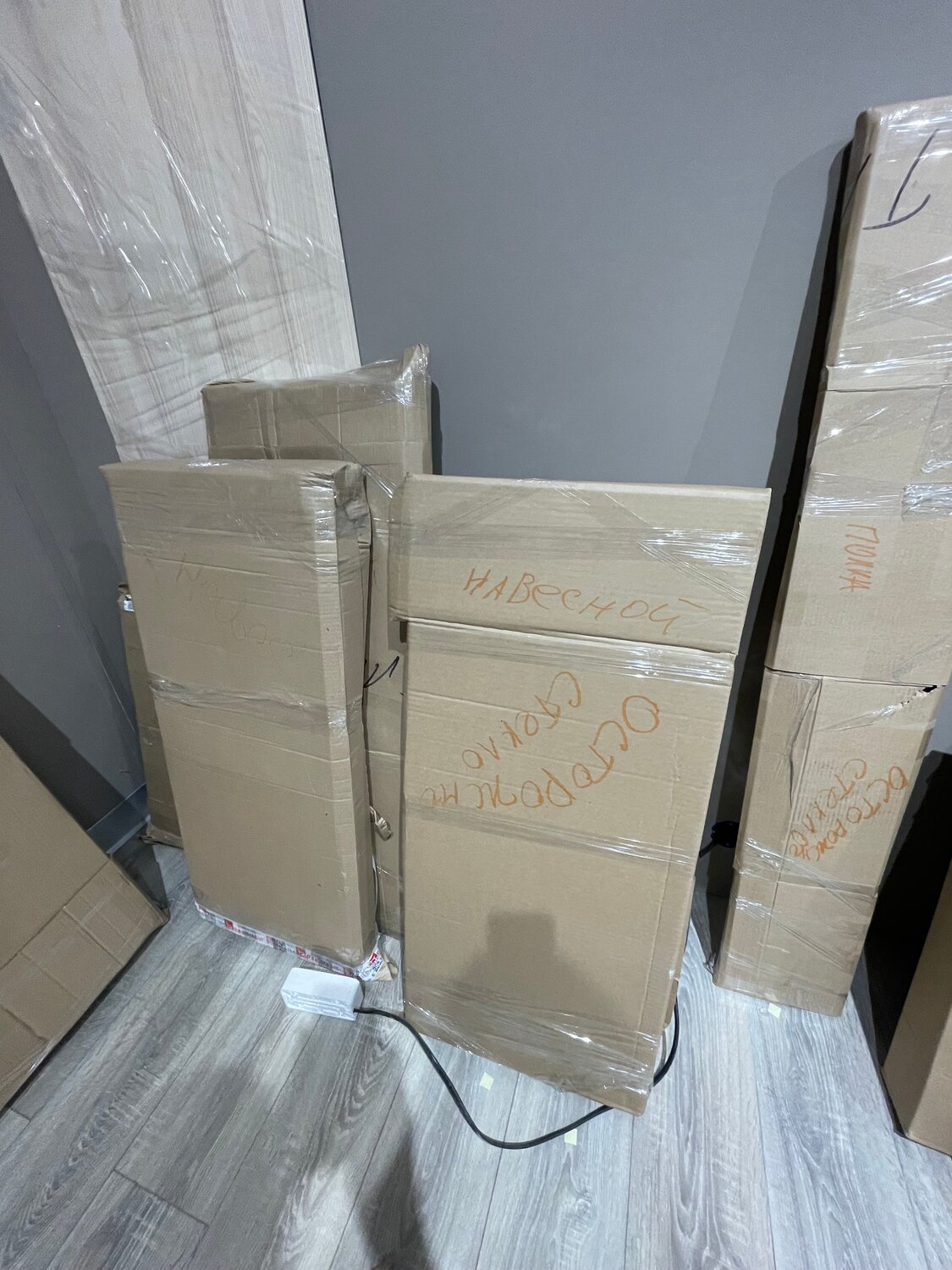 упаковка, в коробках, упаковка мебели, коробка, картонная коробка