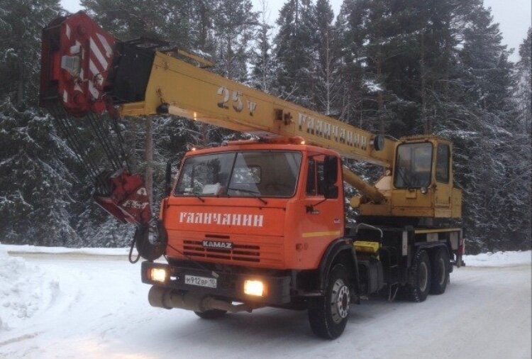 автокран камаз кс54711, камаз 4310 автокран 25т, камаз 65111 автокран, кран на базе камаза 25 тонн, автокран камаз зимой