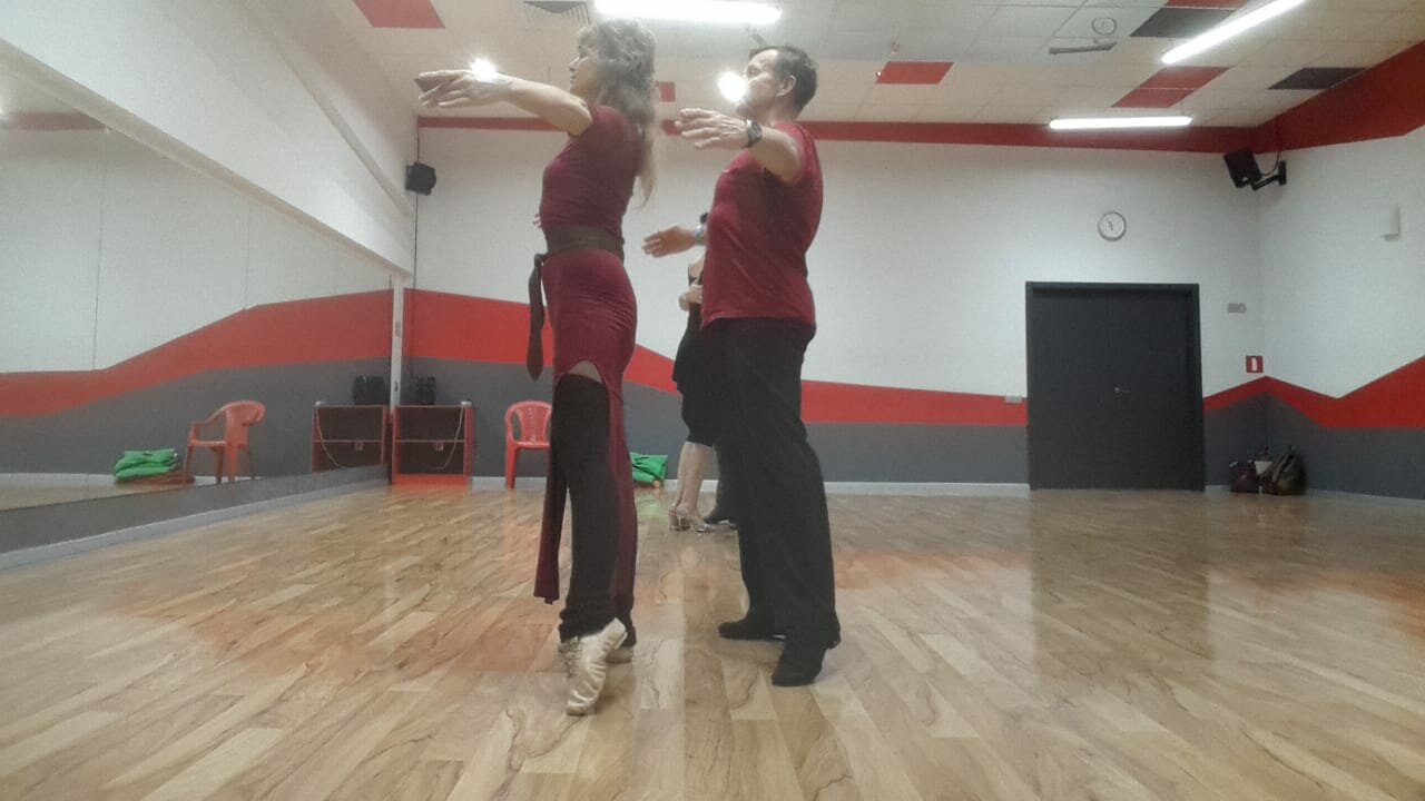 школа танца, школа танцев фаворит, танец, импульс студия танца балашиха, урок танца