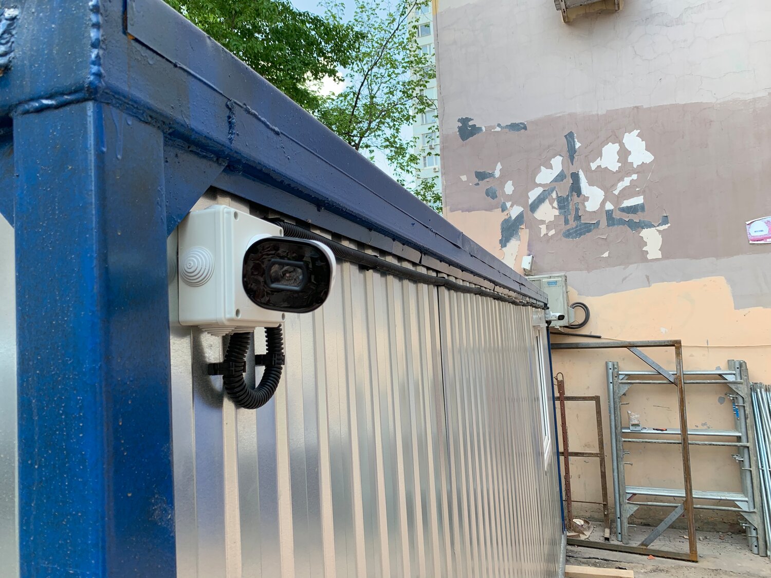камера видеонаблюдения на бытовку, уличное видеонаблюдение обои, камера, монтаж видеонаблюдения челябинск, стационарный пост по контролю атм воздуха