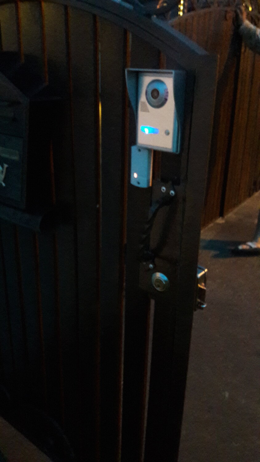 домофонные замки, электронный замок, ring doorbell blue iris, контроль доступа, дверь с электронным замком гарда