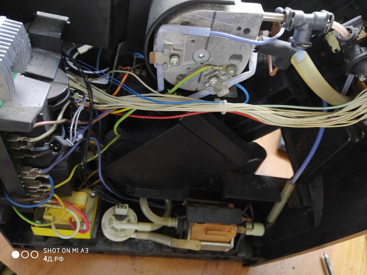 ремонт кофемашины bosch, центральный замок, гидросистема кофемашины bosch, кофемашина, провод с мультируля бмв е39