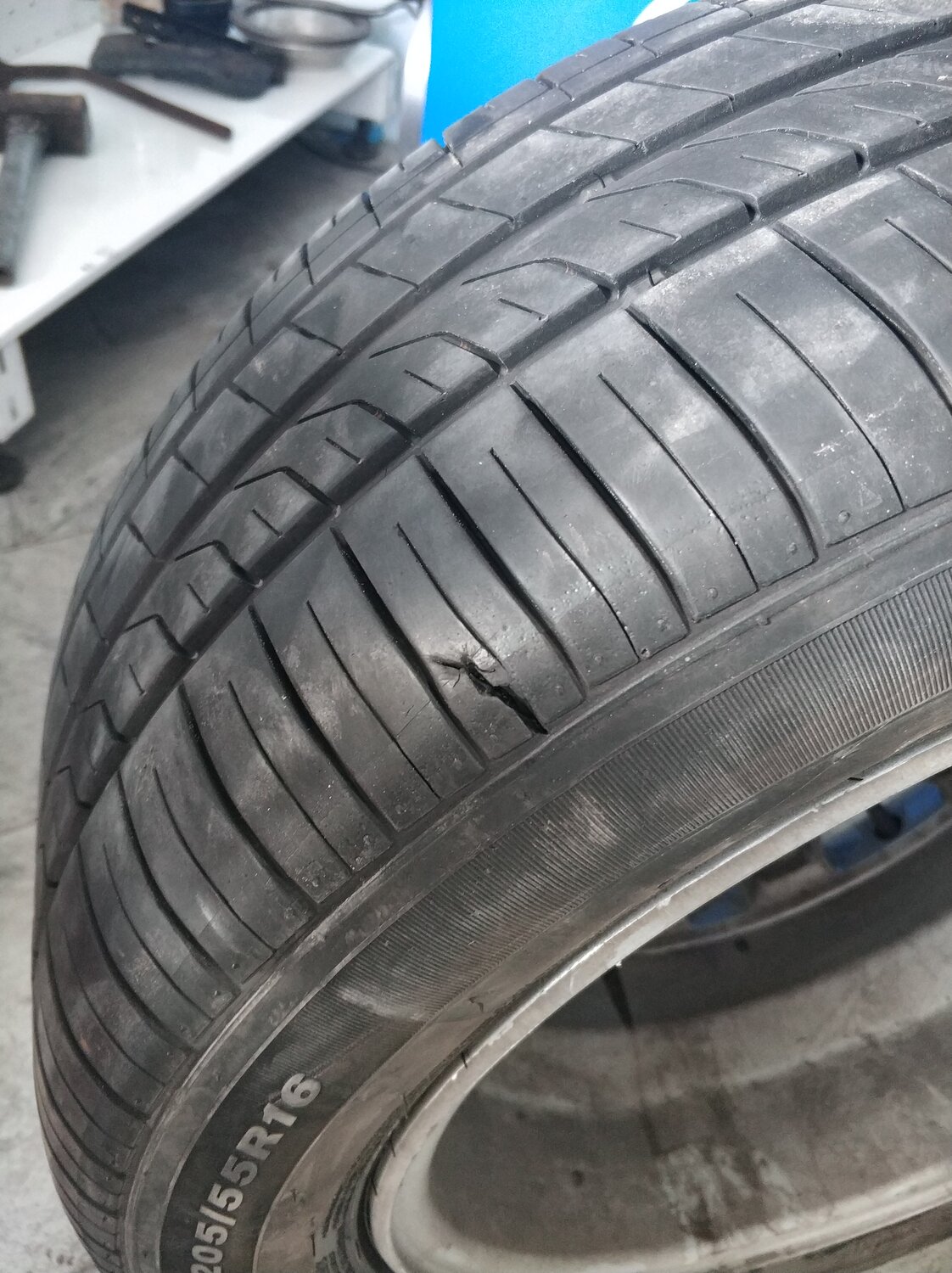 295/40 r21 лето нокиан хакка блэк 2, шина летняя goodyear efficientgrip 245/50 r18 100w rf, goodyear efficientgrip 245/50 zr18, michelin pilot sport 3 225/45 r18 runflat, автомобильная шина cooper discoverer hts 215/60 r17 96h летняя