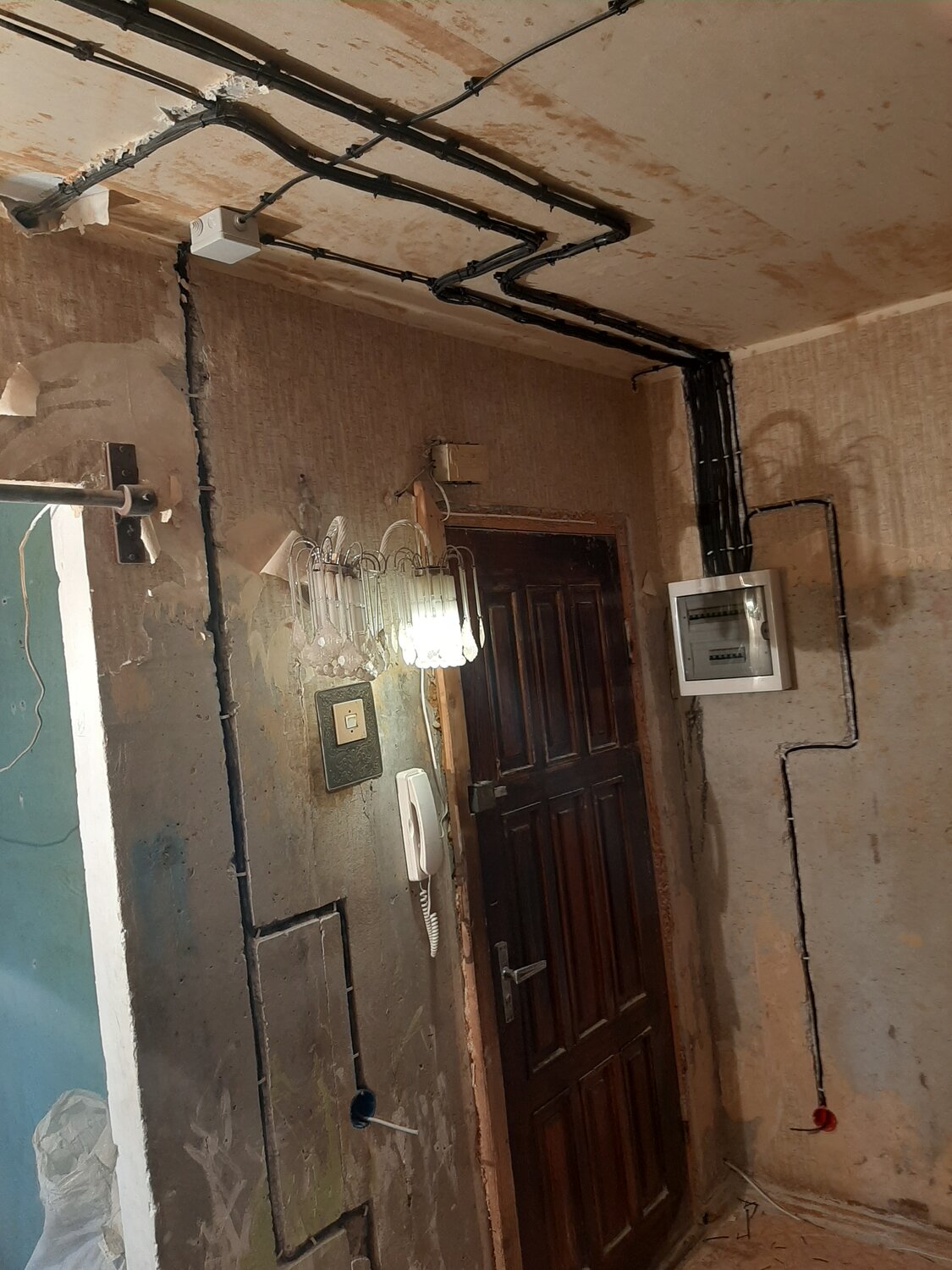 электромонтажные работы, новая проводка в старом панельном доме, электромонтаж, электромонтажные работы в панельной квартире, электрика екатеринбург