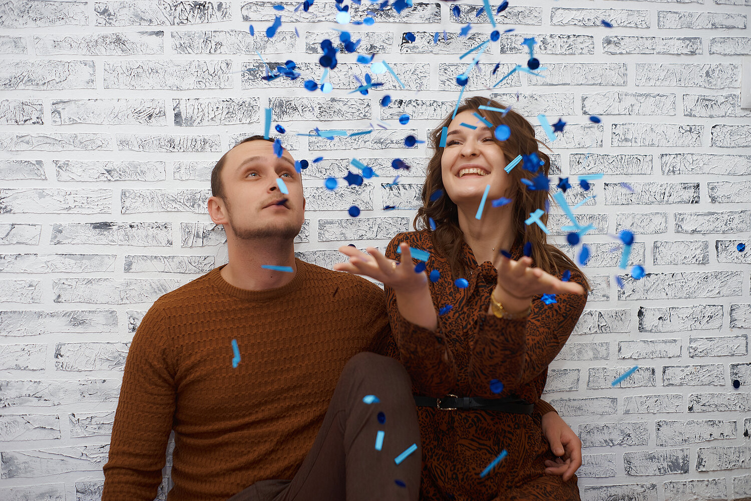 люди, праздников праздник, торжество, праздник веселье, фотосессия с хлопушками