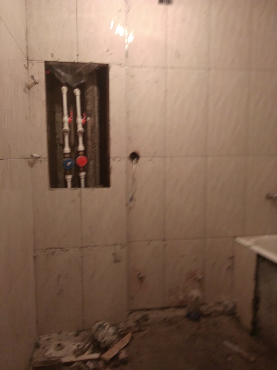 санузел, черновая отделка санузла, квартира, сантехнический короб в ванной, короб для коммуникаций в санузле