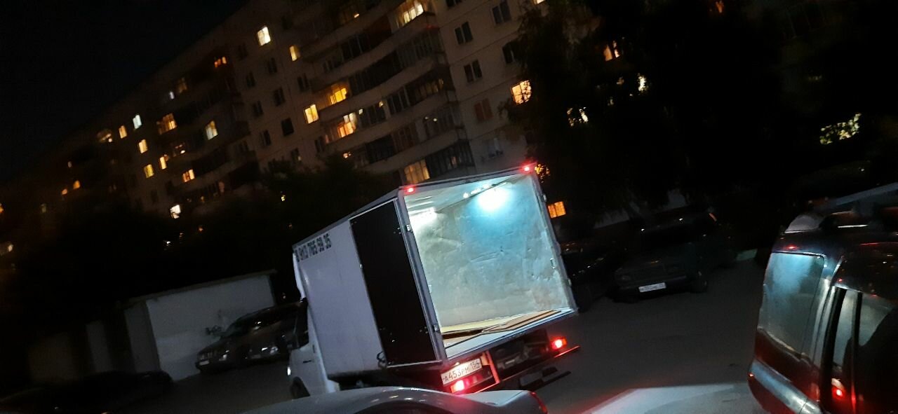 автомобиль, ночью, темное изображение, авария газель и фура, авария на крупской 01.12