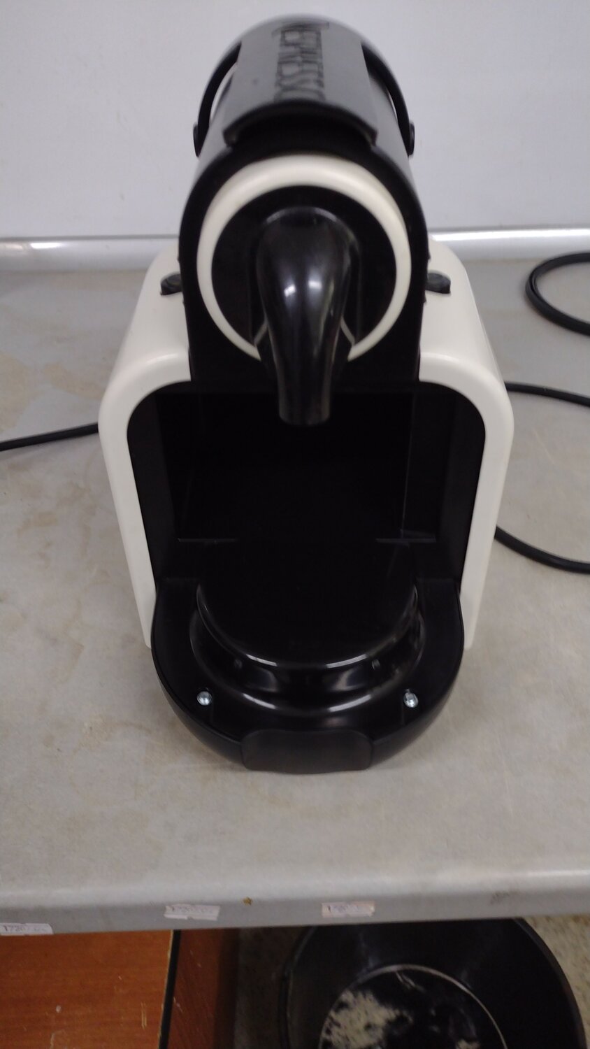 капсульная кофемашина delonghi nespresso essenza en97.w, капсульная кофемашина, кофемашина delonghi nespresso en97 w, кофемашина капсульная delonghi en 97.w, бытовая техника