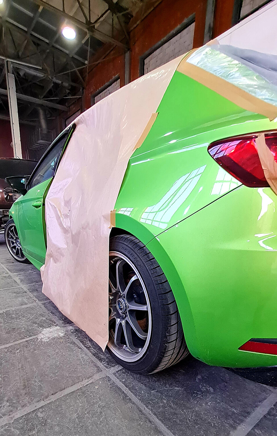 автомобиль, авто, машина с зелеными колесами, škoda auto, спортивные машины