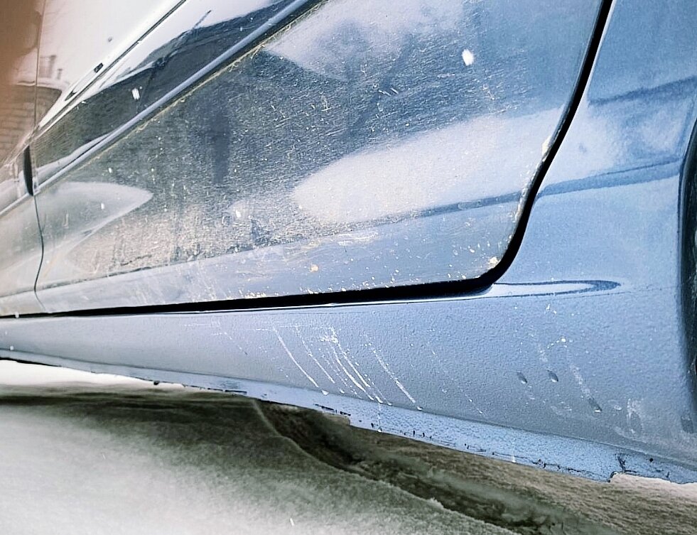 авто, автомобиль, ободранные пороги автомобиля, рихтовка порога, пороги kia rio коррозия порогов
