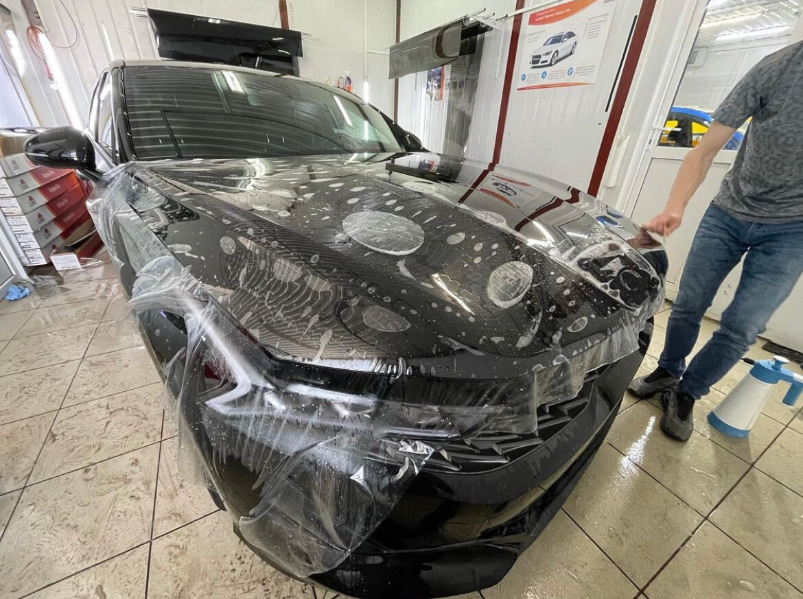 антигравийная пленка, оклейка пленкой авто, оклейка автомобиля пленкой, оклейка авто, антигравийная пленка на авто