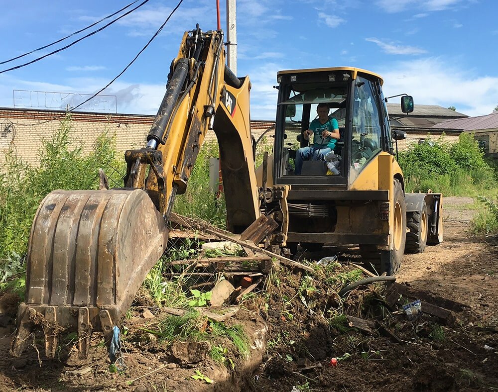 экскаватор-погрузчик, caterpillar (буроям, гидровращатель), экскаватор-погрузчик caterpillar 428e, экскаватор-погрузчик terex 860, экскаватор-погрузчик caterpillar 426, экскаватор погрузчик копает