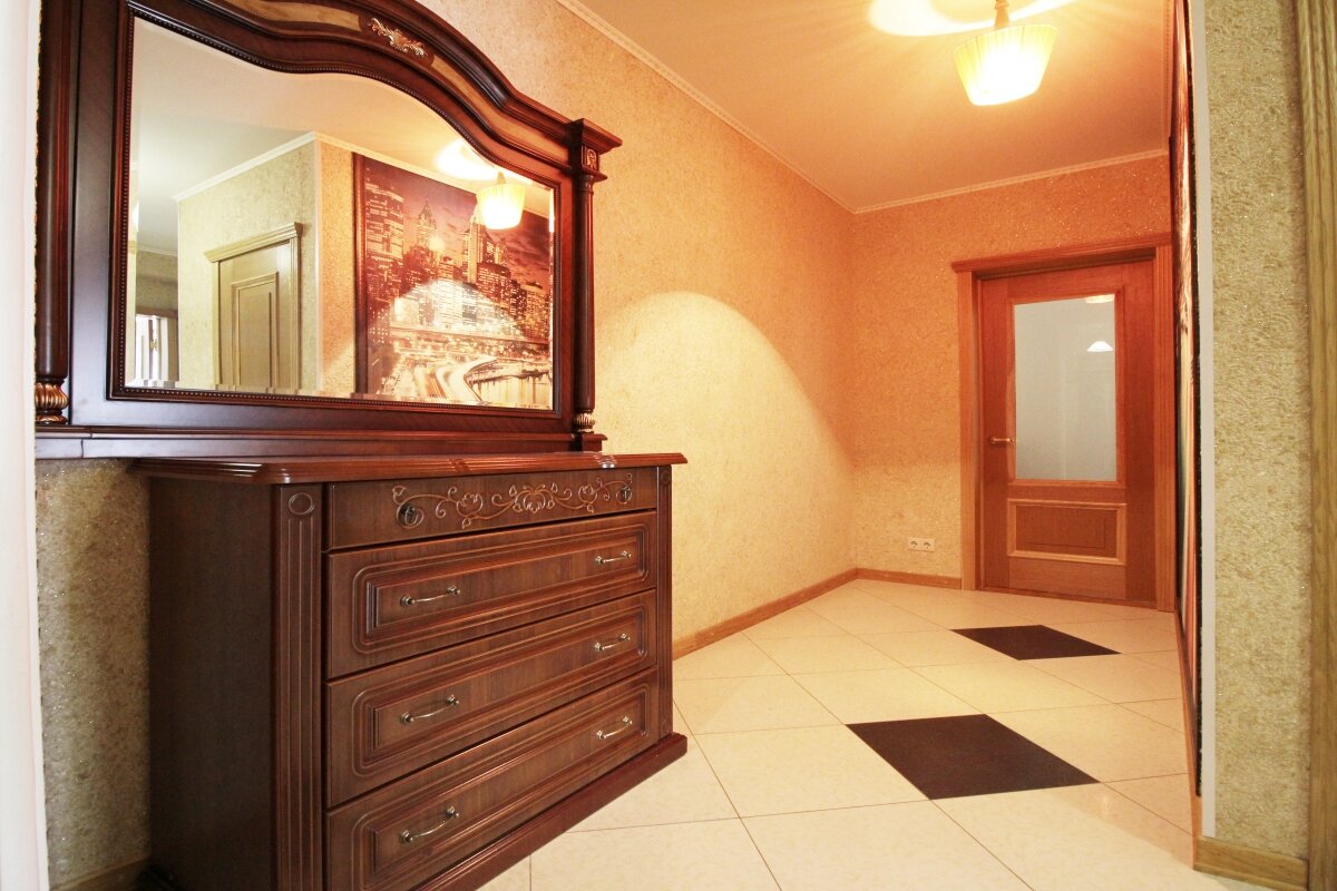 Риэлторы в Москве: 110 риэлторов со средним рейтингом 4.8 с отзывами и ...