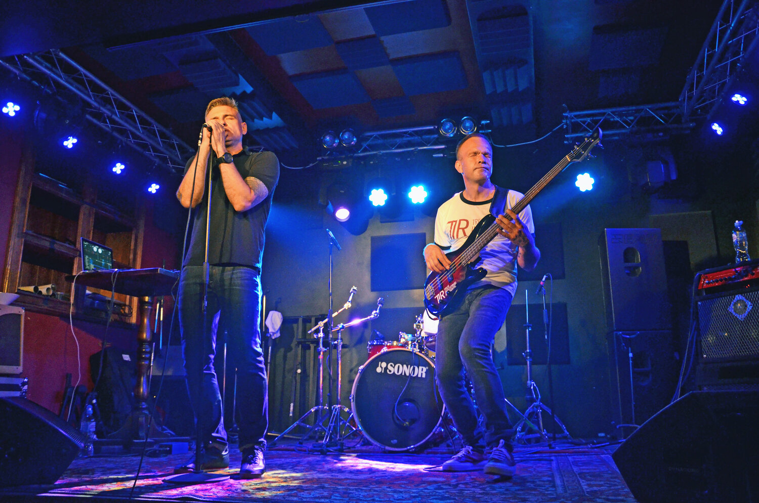 nightcrawlers группа, sigh band, кирпичи группа концерт, концерт, рок группа