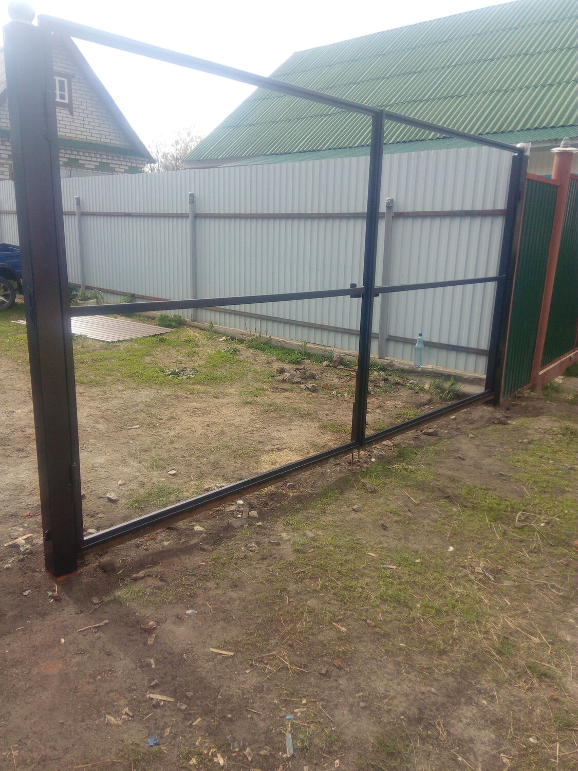 забор из рабицы, забор, откатные ворота из сетки рабицы, ворота откатные 3д забор, забор комбинированный из профнастила и сварной сетки