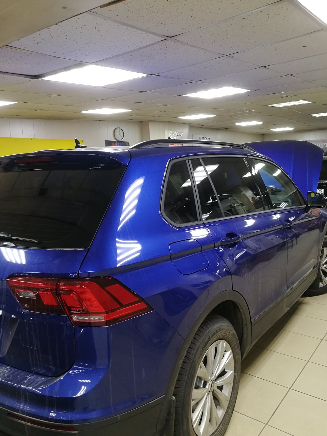 škoda kodiaq, шкода кодиак синий, автомобиль, audi q7 в пленке, Land Rover Discovery Sport