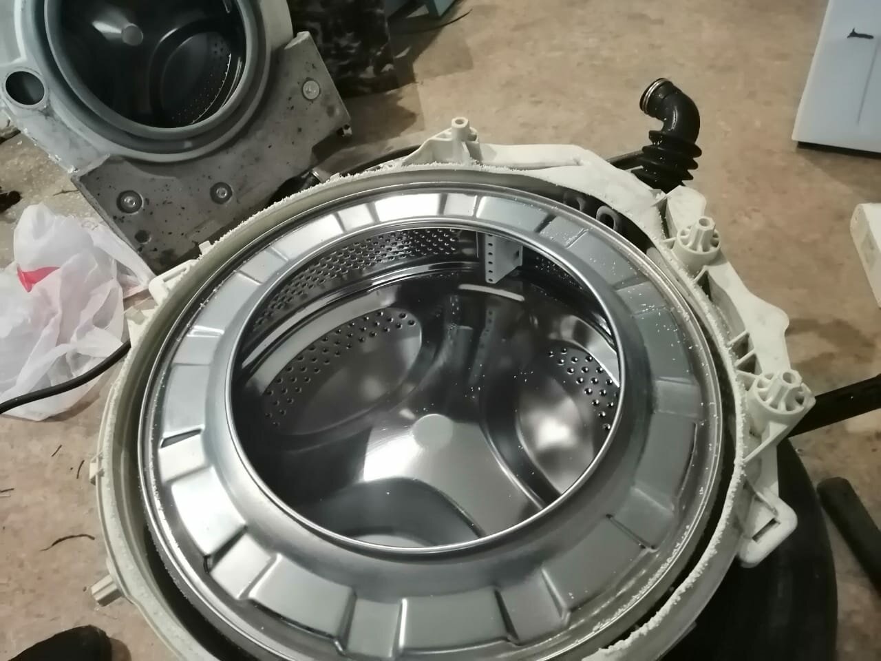 бак стиральной машины аристон al128d, бак стиральной машины indesit wdn876wf, бак стиральной машины аристон, бак стиральной машины индезит 034334, неразборный бак стиральной машины индезит