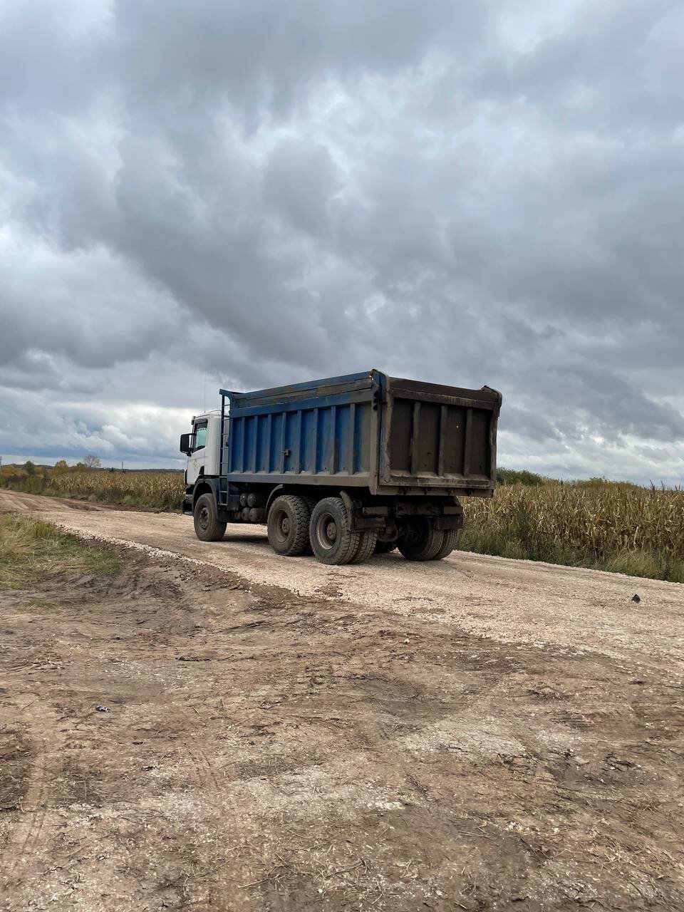 грузовой самосвал scania p380св6х4енz, самосвал scania, грузовик самосвал, самосвал, самосвал scania сзади