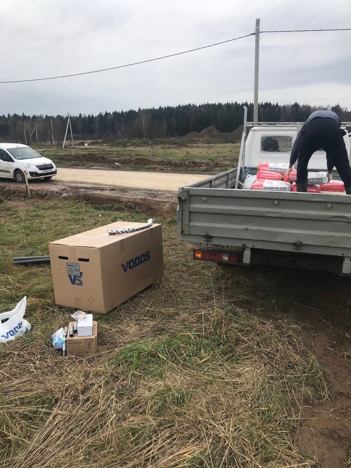 универсальный прицеп, прицеп tiki-treiler cs275-l, организация переезда на легковом прицепе, прицеп мзса 832132.201, прицеп