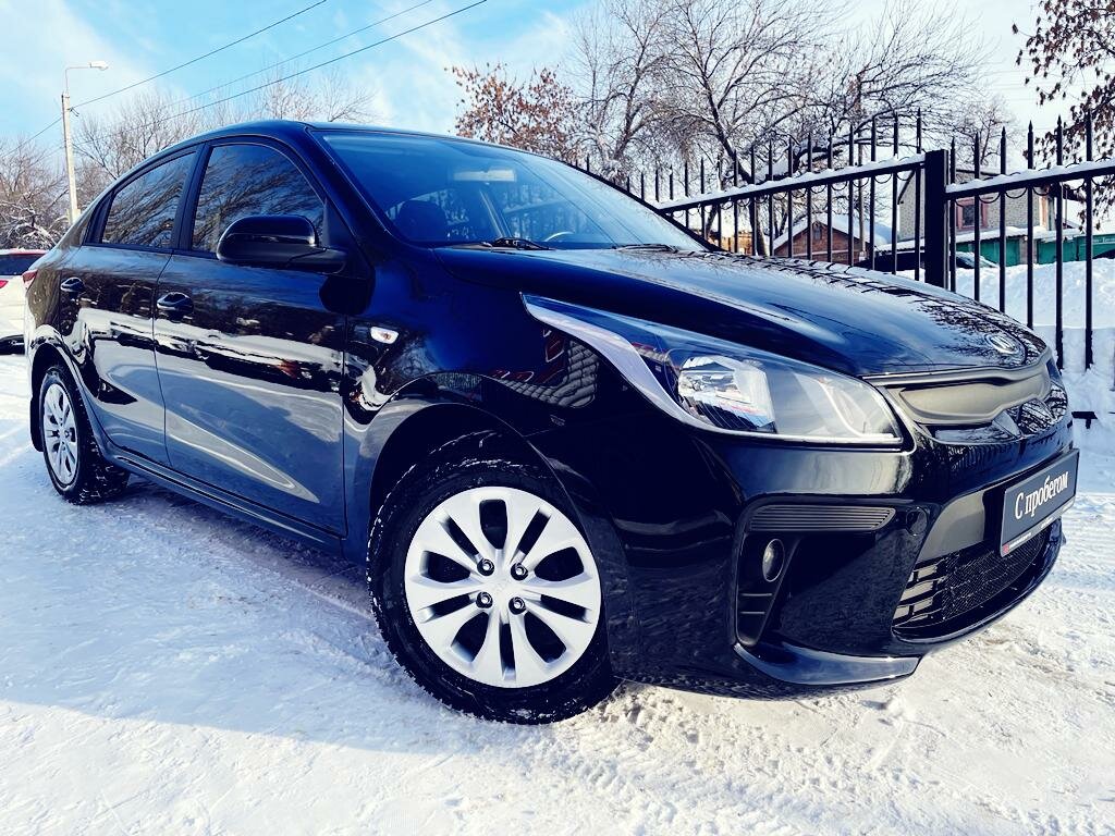 kia rio, черная киа рио, кия рио 2013 черный зима, kia rio 2013 черная хэтчбек, киа рио 2013
