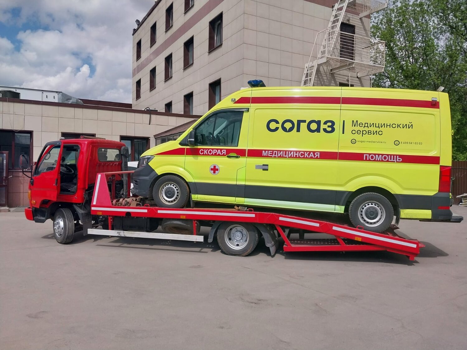 автомобиль скорой медицинской помощи, эвакуатор, скорая медицинская помощь машина, машина скорой медицинской помощи, эвакуатор грузовой
