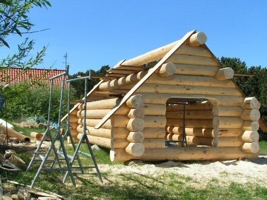 сруб из бревна, сруб бани из бревна, сруб бани, сруб бани 6х6, баня 3х4 оцилиндрованного бревна