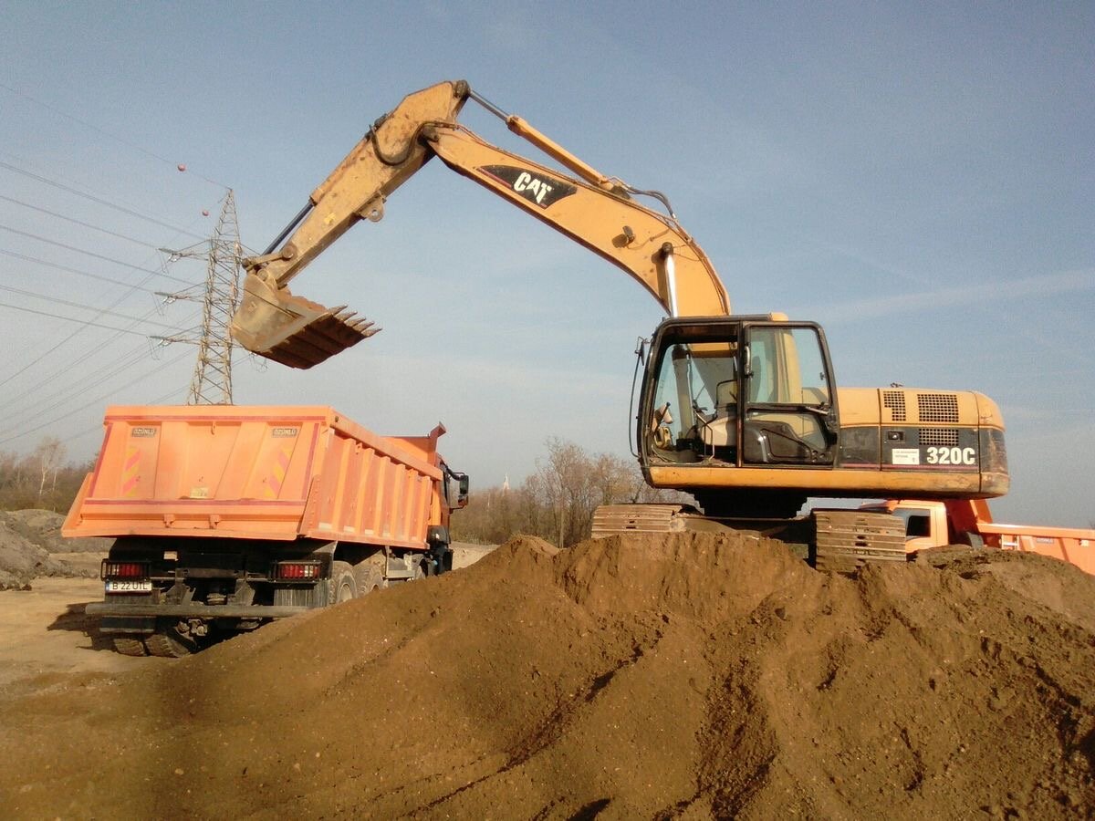 котлованный грунт самосвал, песок карьерный, песок строительный, песок щебень, вывоз грунта