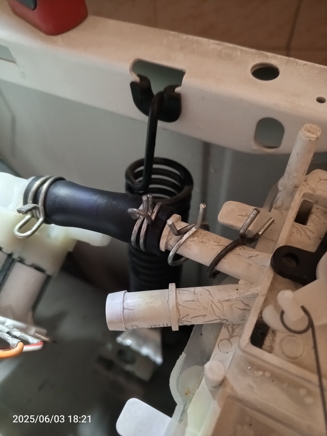 стиральная машина ремонт, насос в стиральной машине, стиральная машина бош, пружина стиральной машины, электролюкс стиральная машина