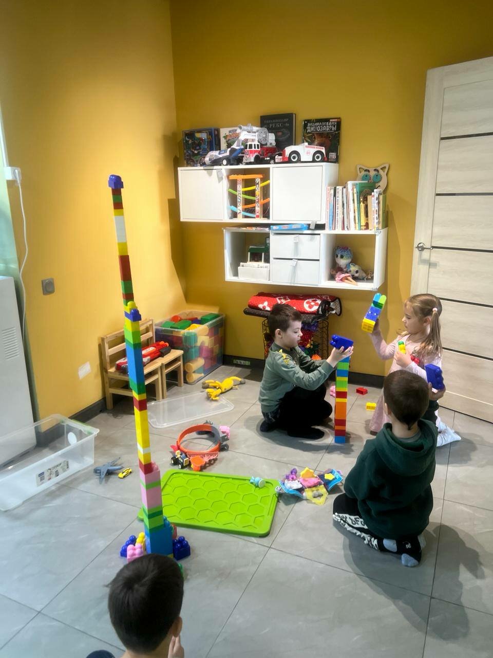 башня из лего, конструктор lego, конструктор лего, конструктор игрушка, лего поделки