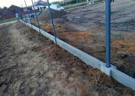 ленточный фундамент под забор, забор на ленточном фундаменте, сборный фундамент для забора, фундамент под забор, фундамент под забор ф5