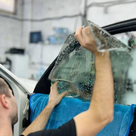тонировка стекол автомобиля, тонирование стекол автомобиля, тонирование автостёкол, тонирование стекол, тонирование стекол авто