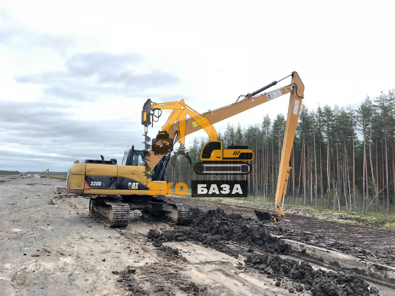 длиннорукий экскаватор cat 320, аренда гусеничного экскаватора, гусеничные экскаваторы, экскаватор в аренду, длиннорукий экскаватор
