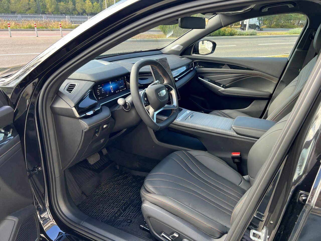geely preface, geely preface 2024, geely preface ����������, ��������������������, Porsche Macan