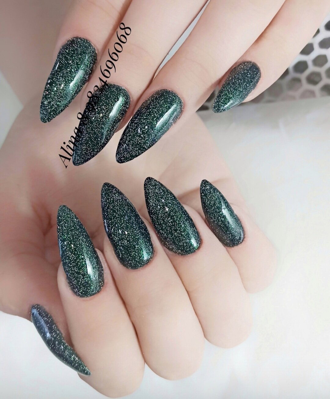 holographic green stiletto nails nail by prettylittlepolish, ����������, ��������������, ������������ ���������� �� ������������������, ������������ ������������