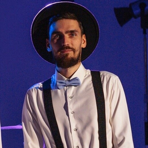 Дмитрий Казначеев