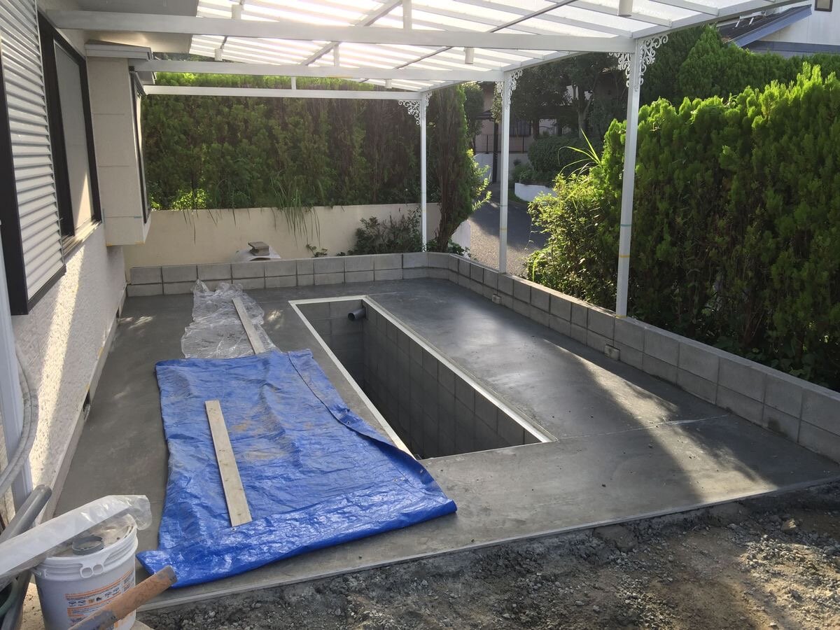 гидроизоляция бетонной чаши бассейна, бассейн из бетона, строительство бассейна, гидроизоляция бассейна, бетонный бассейн