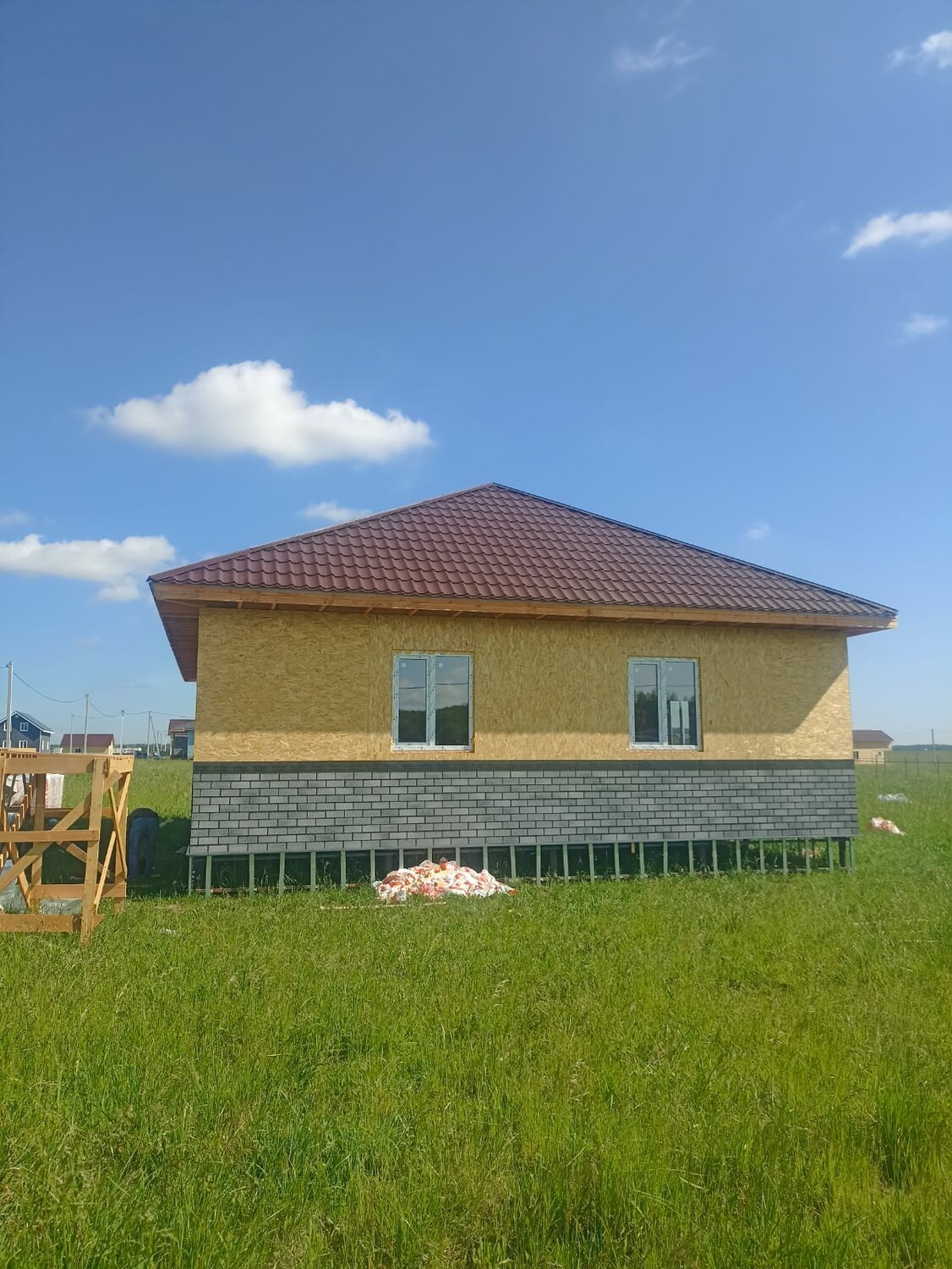 дом реальный 9на9 одноэтажный, дома из сип панелей, дом из сип панелей одноэтажный, одноэтажные дома из сип панелей, строительство дома из сип панелей