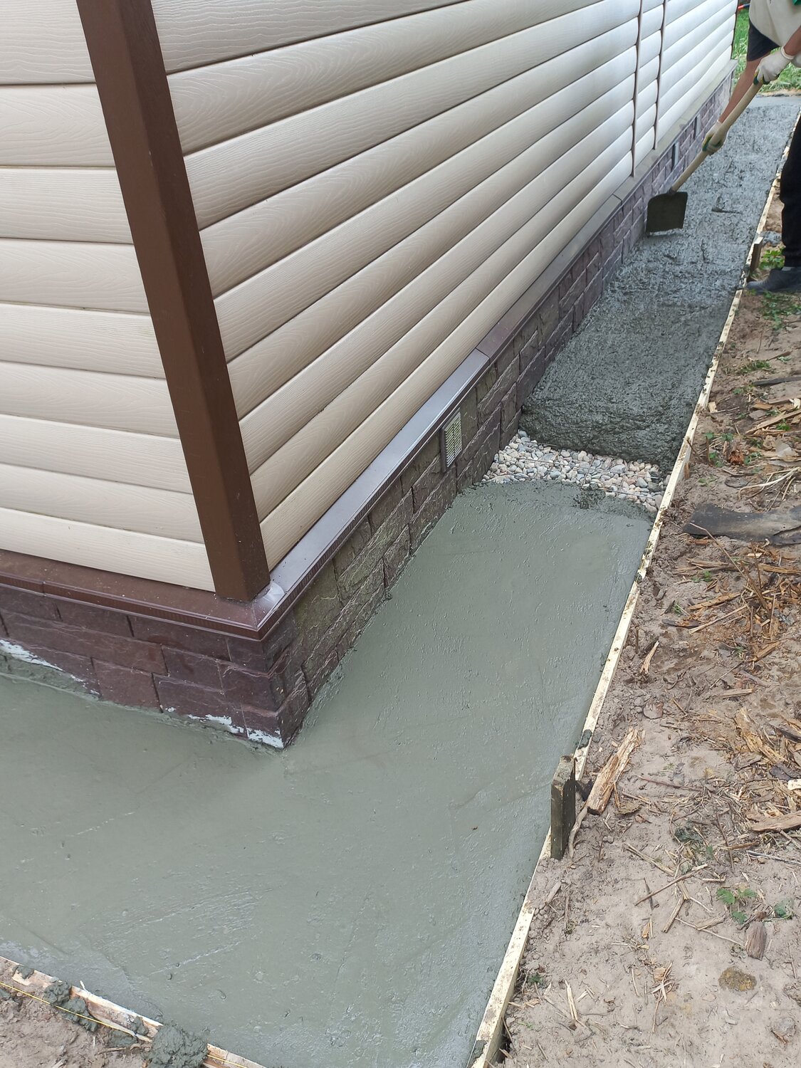 отмостка вокруг дома, отмостка для дома, отмостка, обустройство отмостки, отмостка вокруг дома своими руками из бетона