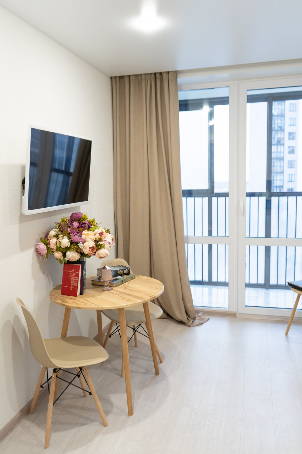 комплект стульев eames dsw, стул обеденный dobrin dsw, стильные стулья, стул eames style dsw зеленый, стул eames style